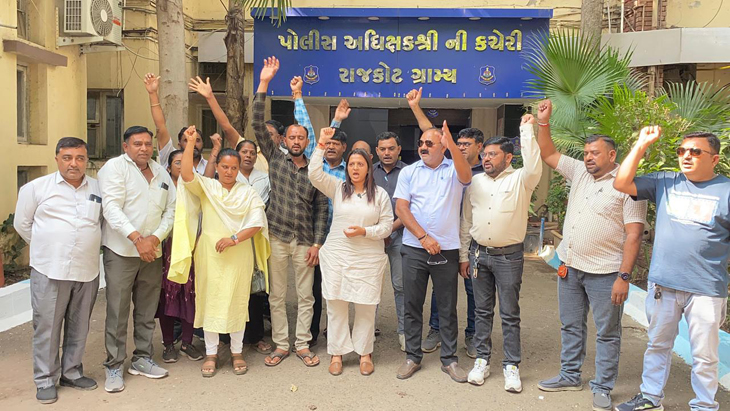 Aajkaal Daily (Desh Pardesh Ni Aajkaal)