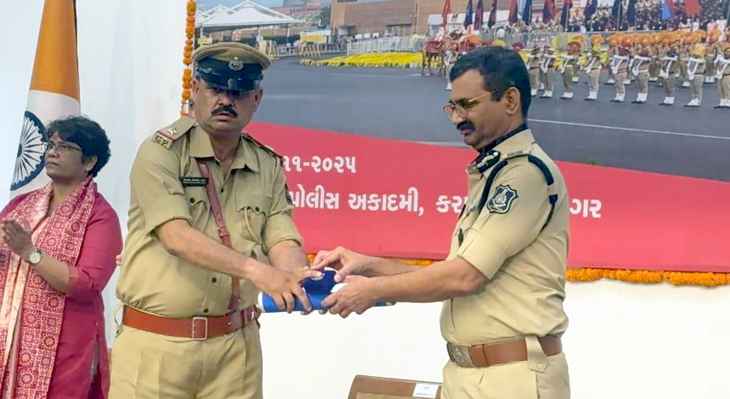 Aajkaal Daily (Desh Pardesh Ni Aajkaal)