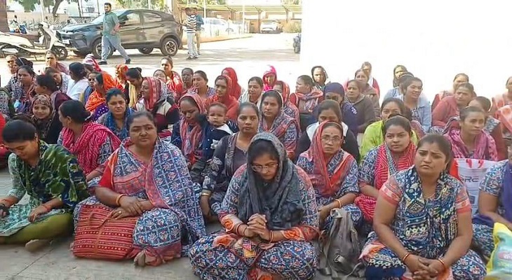 Aajkaal Daily (Desh Pardesh Ni Aajkaal)