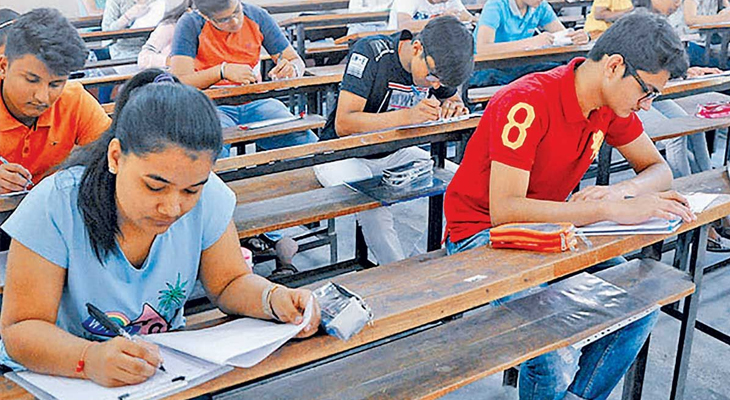 Aajkaal Daily (Desh Pardesh Ni Aajkaal)