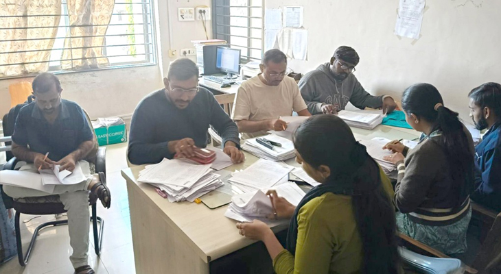 Aajkaal Daily (Desh Pardesh Ni Aajkaal)