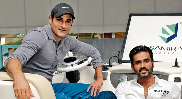 Aajkaal Daily (Desh Pardesh Ni Aajkaal)