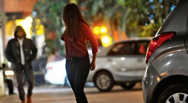 Aajkaal Daily (Desh Pardesh Ni Aajkaal)