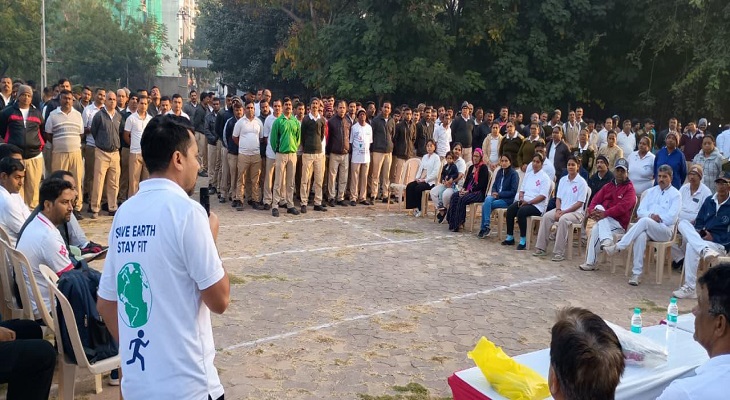 Aajkaal Daily (Desh Pardesh Ni Aajkaal)