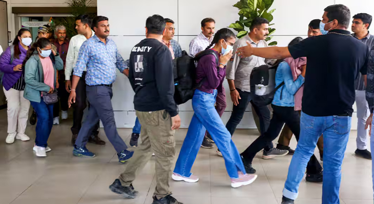 Aajkaal Daily (Desh Pardesh Ni Aajkaal)