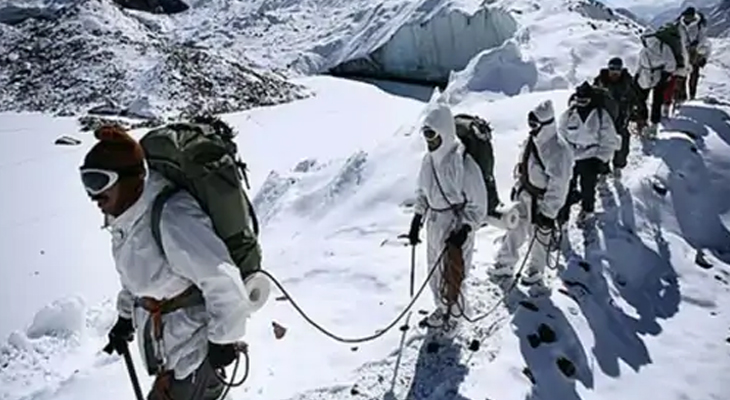 Aajkaal Daily (Desh Pardesh Ni Aajkaal)