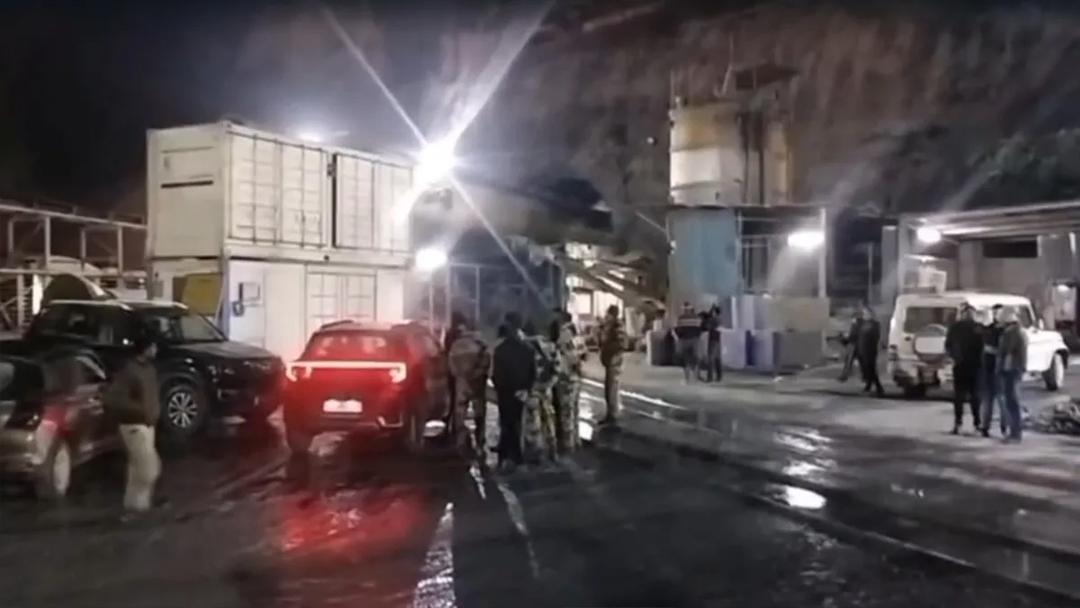 Aajkaal Daily (Desh Pardesh Ni Aajkaal)