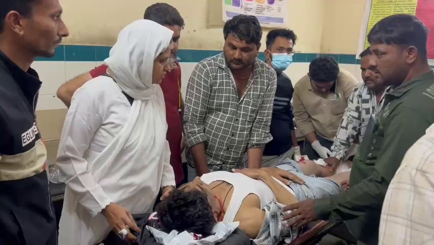 Aajkaal Daily (Desh Pardesh Ni Aajkaal)