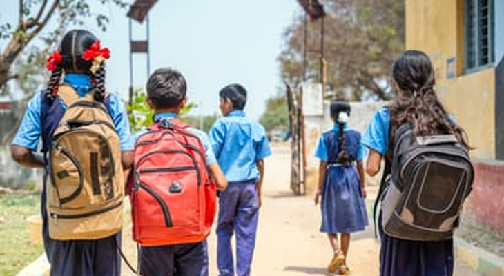 Aajkaal Daily (Desh Pardesh Ni Aajkaal)