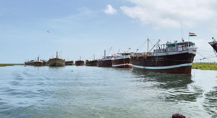 Aajkaal Daily (Desh Pardesh Ni Aajkaal)