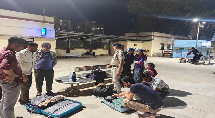 Aajkaal Daily (Desh Pardesh Ni Aajkaal)