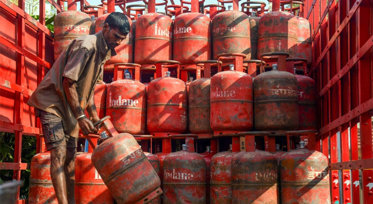 Aajkaal Daily (Desh Pardesh Ni Aajkaal)