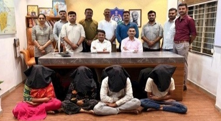 Aajkaal Daily (Desh Pardesh Ni Aajkaal)