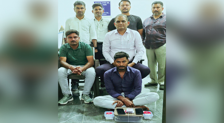 Aajkaal Daily (Desh Pardesh Ni Aajkaal)