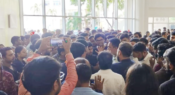 Aajkaal Daily (Desh Pardesh Ni Aajkaal)