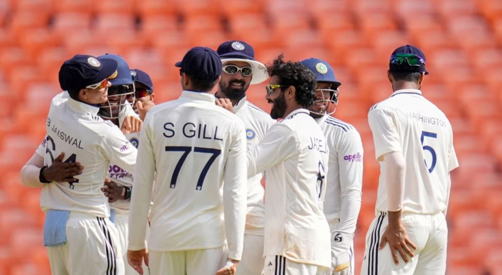 Aajkaal Daily (Desh Pardesh Ni Aajkaal)