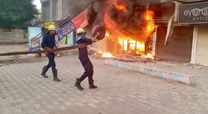 Aajkaal Daily (Desh Pardesh Ni Aajkaal)