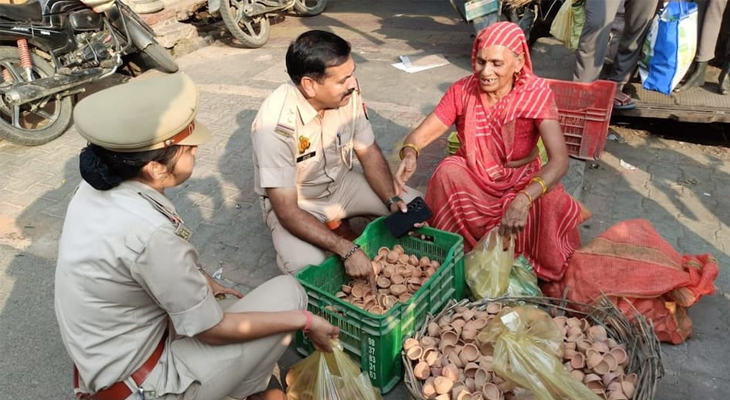 Aajkaal Daily (Desh Pardesh Ni Aajkaal)