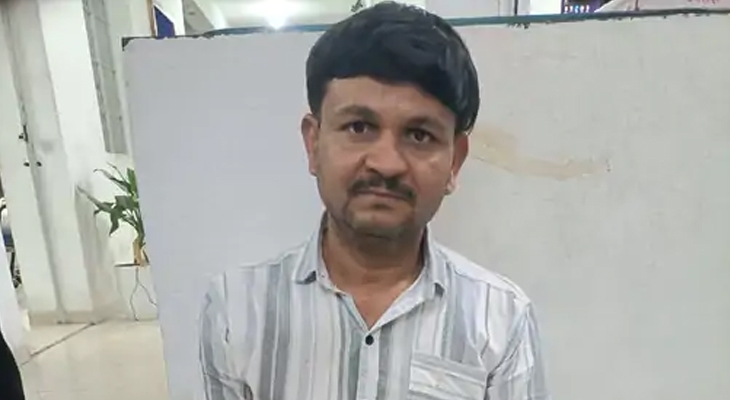 Aajkaal Daily (Desh Pardesh Ni Aajkaal)