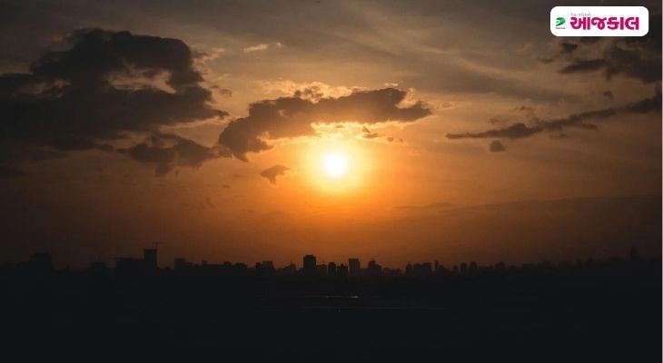 Aajkaal Daily (Desh Pardesh Ni Aajkaal)