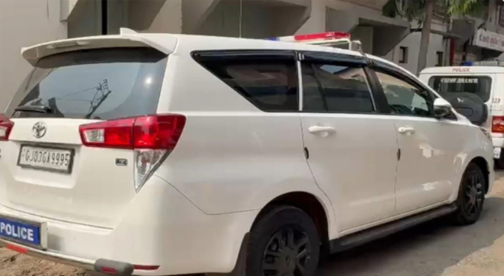 Aajkaal Daily (Desh Pardesh Ni Aajkaal)