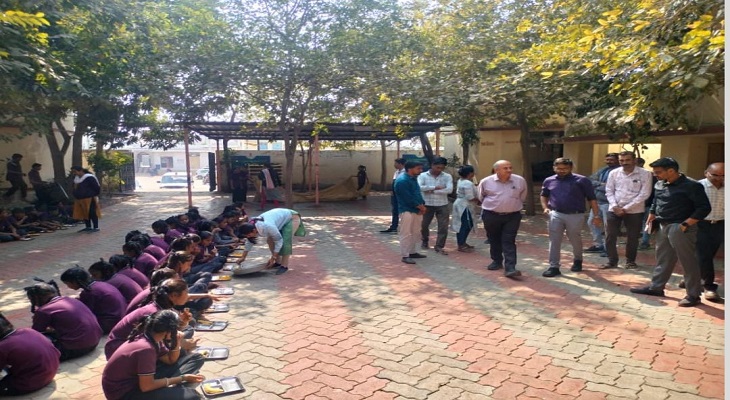 Aajkaal Daily (Desh Pardesh Ni Aajkaal)