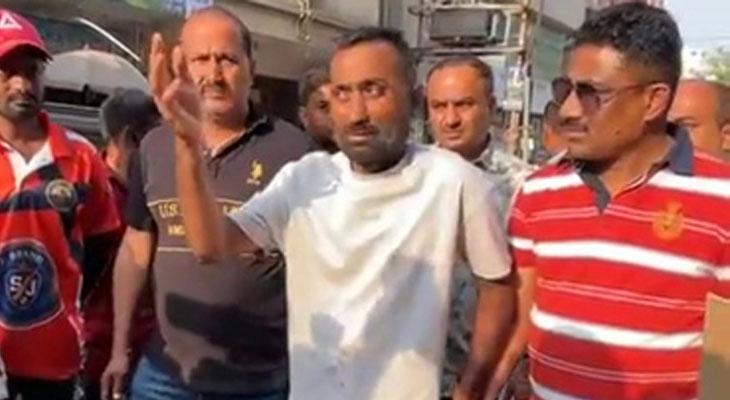 Aajkaal Daily (Desh Pardesh Ni Aajkaal)