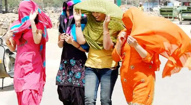 Aajkaal Daily (Desh Pardesh Ni Aajkaal)