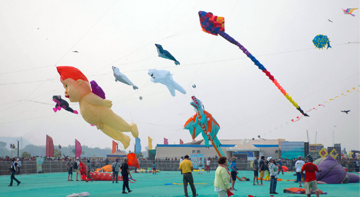 Aajkaal Daily (Desh Pardesh Ni Aajkaal)