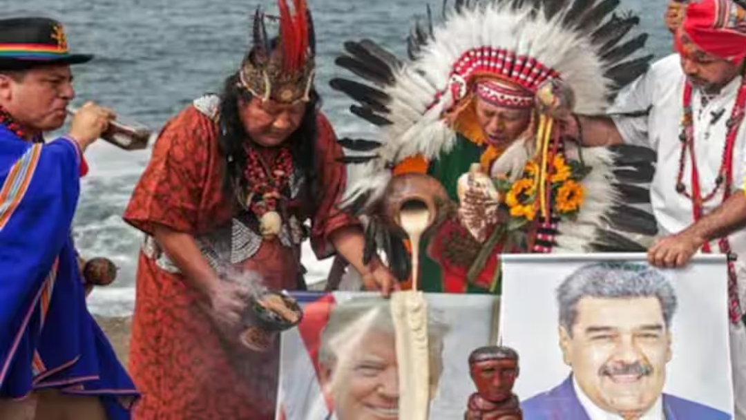 Aajkaal Daily (Desh Pardesh Ni Aajkaal)