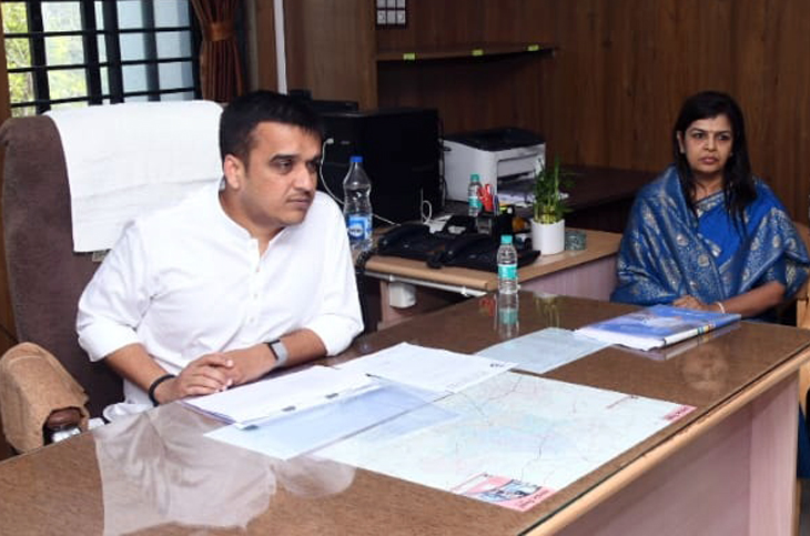 Aajkaal Daily (Desh Pardesh Ni Aajkaal)