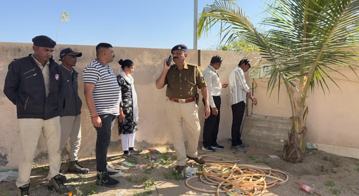 Aajkaal Daily (Desh Pardesh Ni Aajkaal)