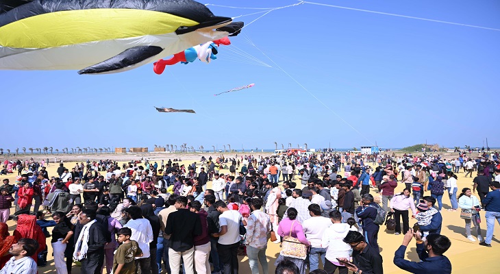 Aajkaal Daily (Desh Pardesh Ni Aajkaal)