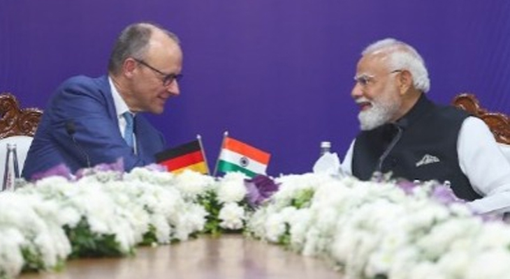 Aajkaal Daily (Desh Pardesh Ni Aajkaal)