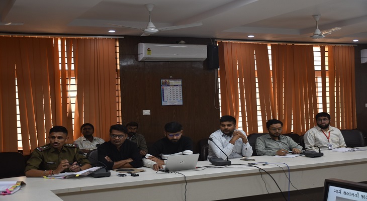 Aajkaal Daily (Desh Pardesh Ni Aajkaal)