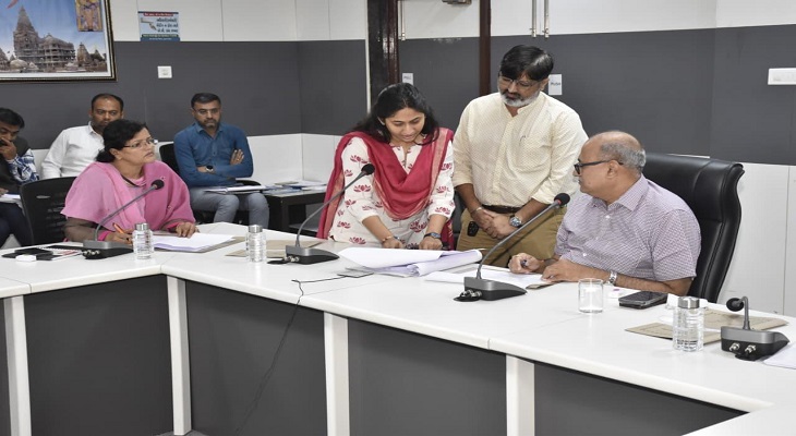 Aajkaal Daily (Desh Pardesh Ni Aajkaal)