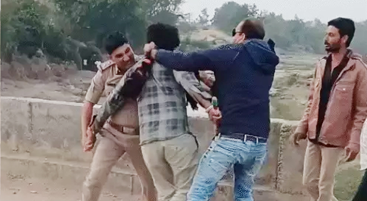 Aajkaal Daily (Desh Pardesh Ni Aajkaal)