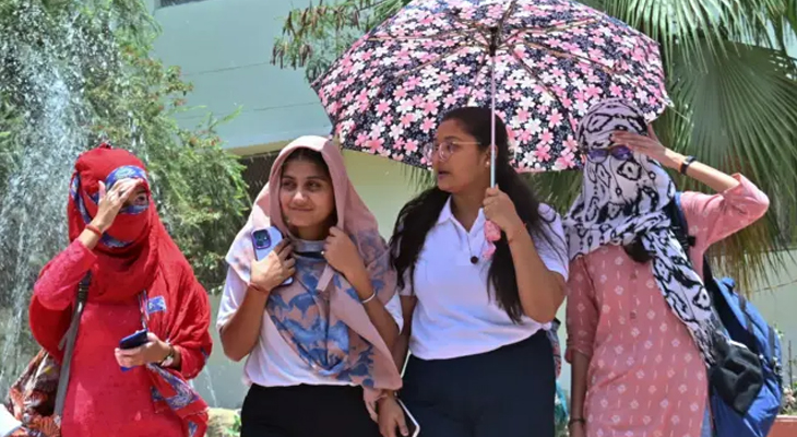 Aajkaal Daily (Desh Pardesh Ni Aajkaal)