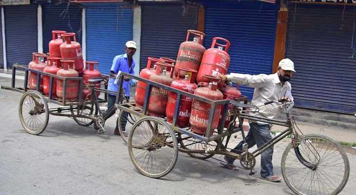 Aajkaal Daily (Desh Pardesh Ni Aajkaal)