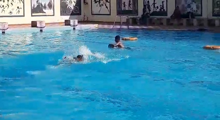 Aajkaal Daily (Desh Pardesh Ni Aajkaal)