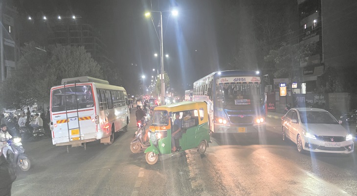 Aajkaal Daily (Desh Pardesh Ni Aajkaal)