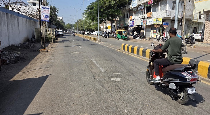 Aajkaal Daily (Desh Pardesh Ni Aajkaal)