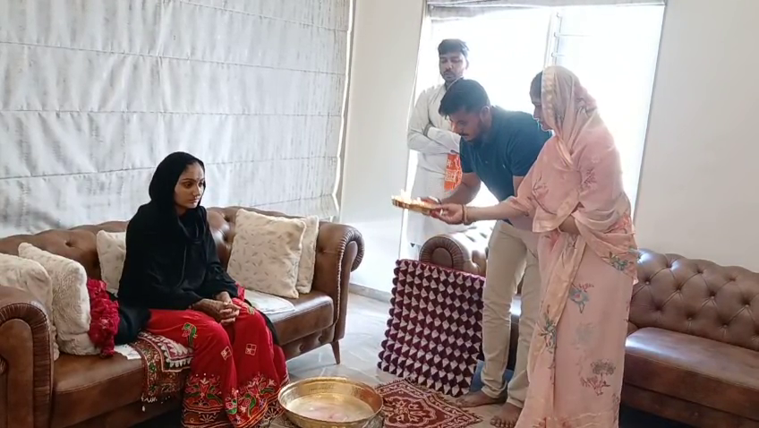 Aajkaal Daily (Desh Pardesh Ni Aajkaal)