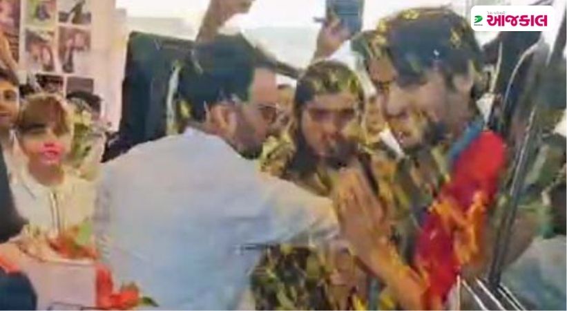 Aajkaal Daily (Desh Pardesh Ni Aajkaal)